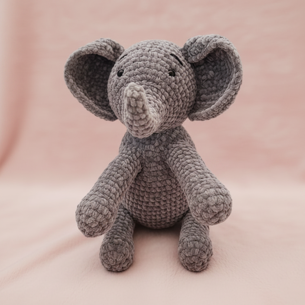 Amigurumi - Ellie Elephant